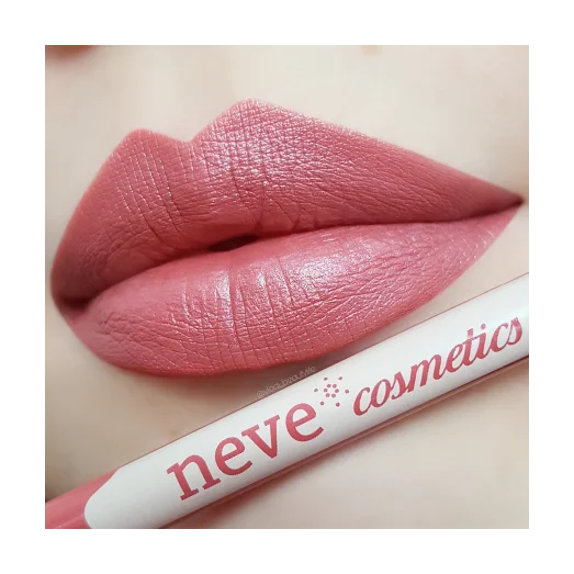 Neve Cosmetics – Matita Labbra Vegana a Lunga Tenuta