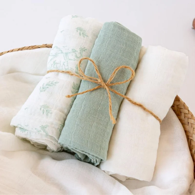 SET 3 COPERTINE NEONATO IN MUSSOLA DI BAMBOO E COTONE 70X70 CM - SALVIA