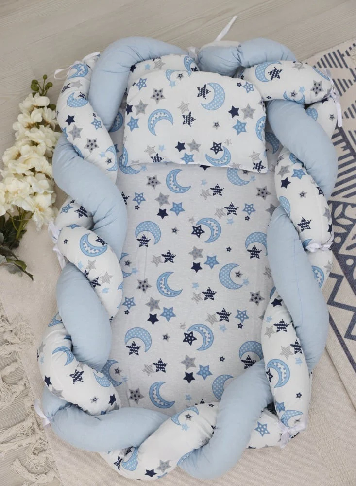 Nido per neonati con treccia paracolpi, fantasia stelle e lune – Culla portatile in cotone morbido e sicuro per il sonno del bambino