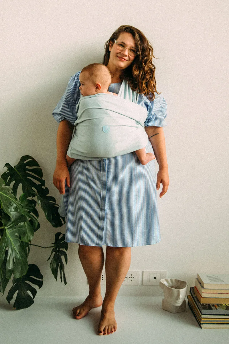 CUDDLE BAND 2 Newborn Baby Wrap - Pastel Light Blue