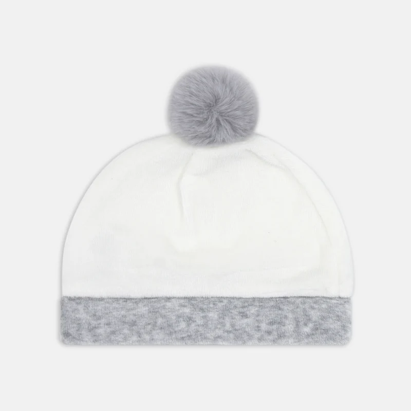 Cappellino con PonPon, Luglio
