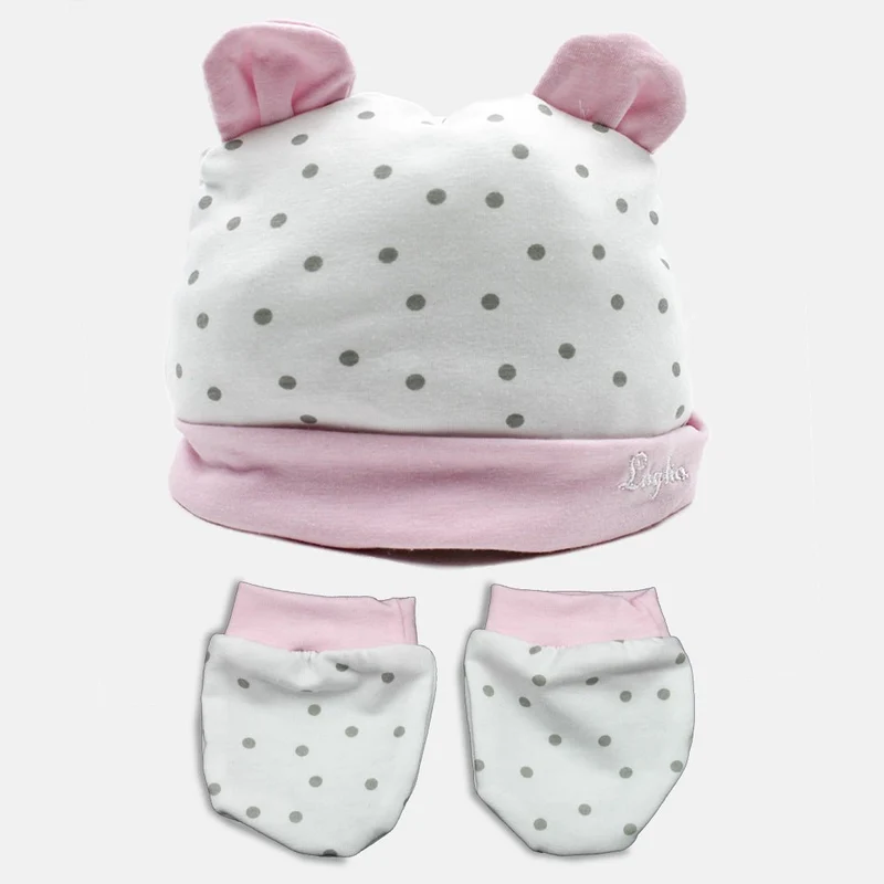Cappello e Muffole Con Pois Orsacchiotto, Luglio