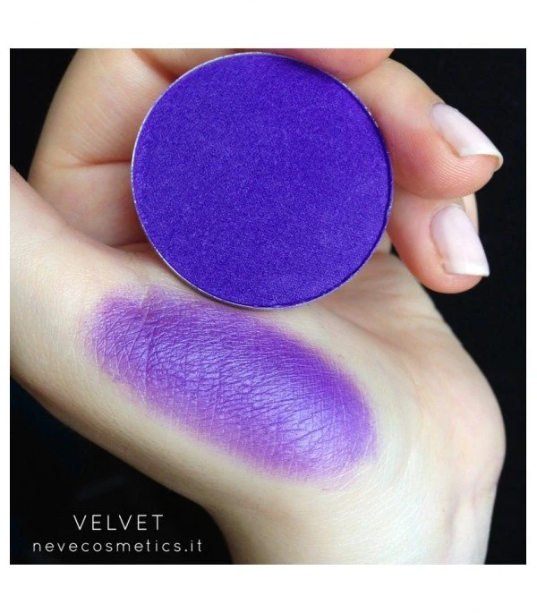 Neve Cosmetics – Ombretto Compatto Velvet